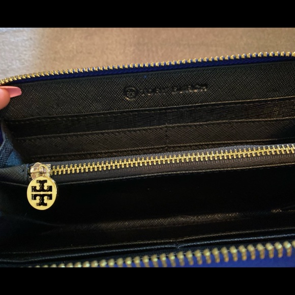 Royal Blue and Gold Tory Burch Wallet - Picture 5 of 8